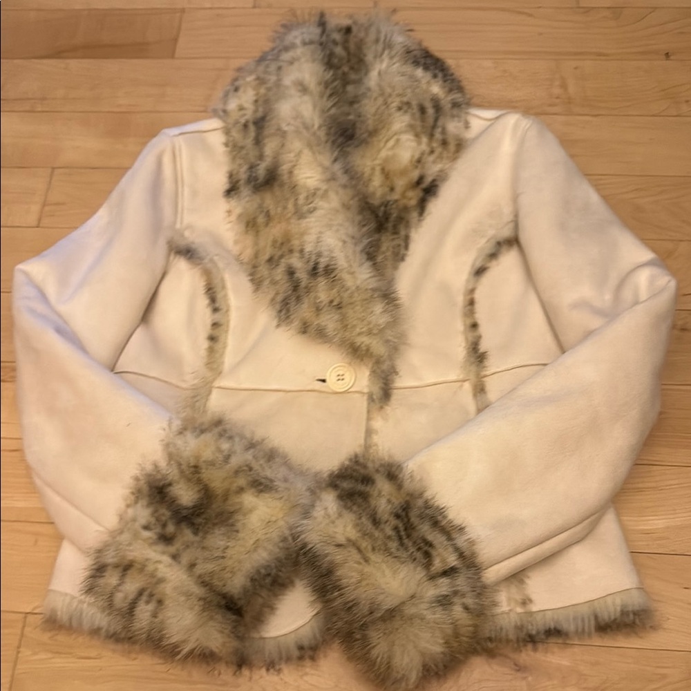 Bebe Cream Leather Jacket with Faux Fur Trim Size Large
